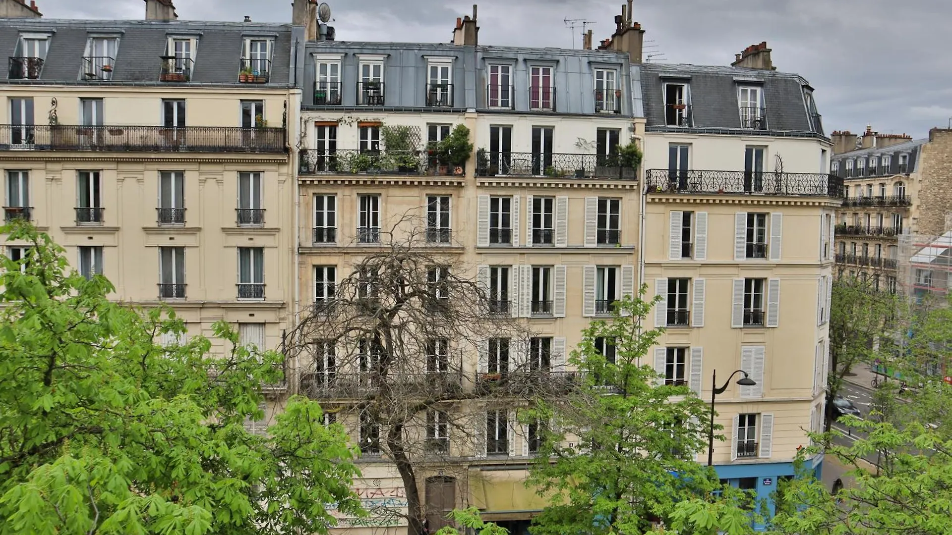 Chaleureux Studio Parisien Apartment  Paris